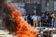 नोएडा में मजदूरों का तांडव