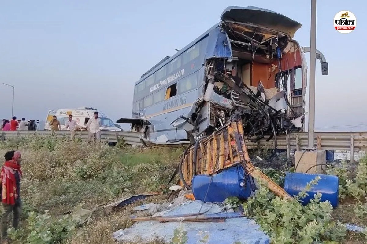 Road Accident on Delhi-Mumbai Expressway