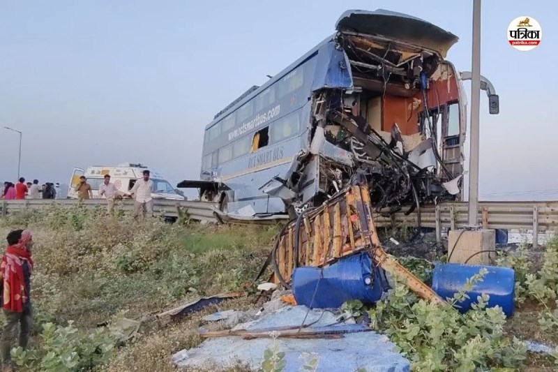 Road Accident on Delhi-Mumbai Expressway