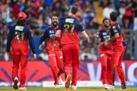 Royal Challengers Bangalore defeated Mumbai Indians