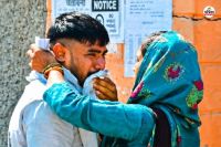 Rajasthan SI Exam 2025 Bharatpur wife exam missed her emotions spilled out seeing heart touching scene became emotional