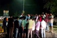 लखनऊ में दिव्यांग छात्रों का प्रदर्शन, फर्जी वीडियो विवाद पर भड़का आक्रोश (फोटो सोर्स : भाषा WhatsApp News Group)