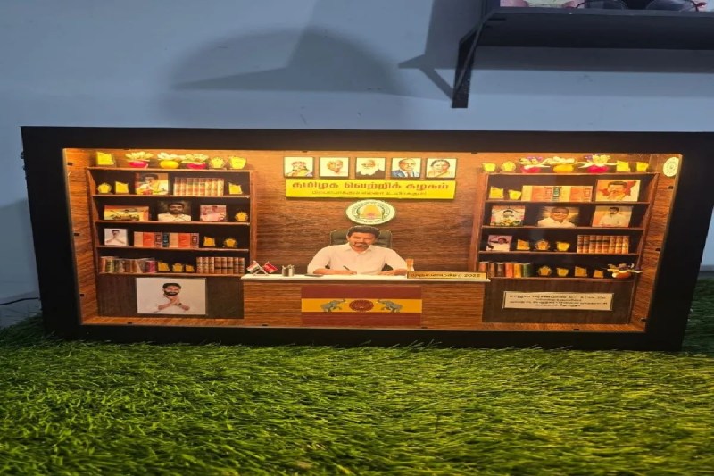 TVK और DMK मिनिएचर का युवाओं में जबरदस्त ट्रेंड