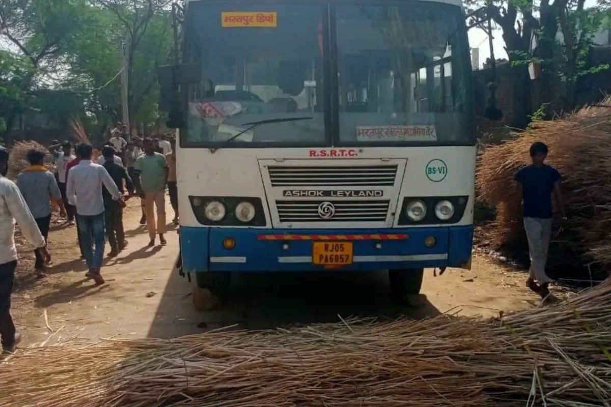 bharatpur-roadways-bus-accident-8-year-old-girl-killed-while-playing-driver-absconding-investigation-on