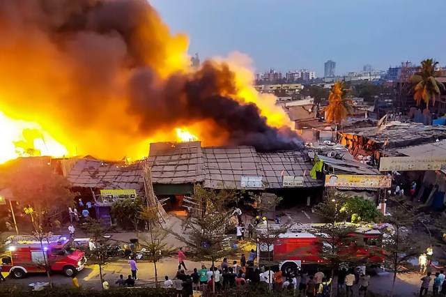 Lucknow Slum Vikas Nagar Fire