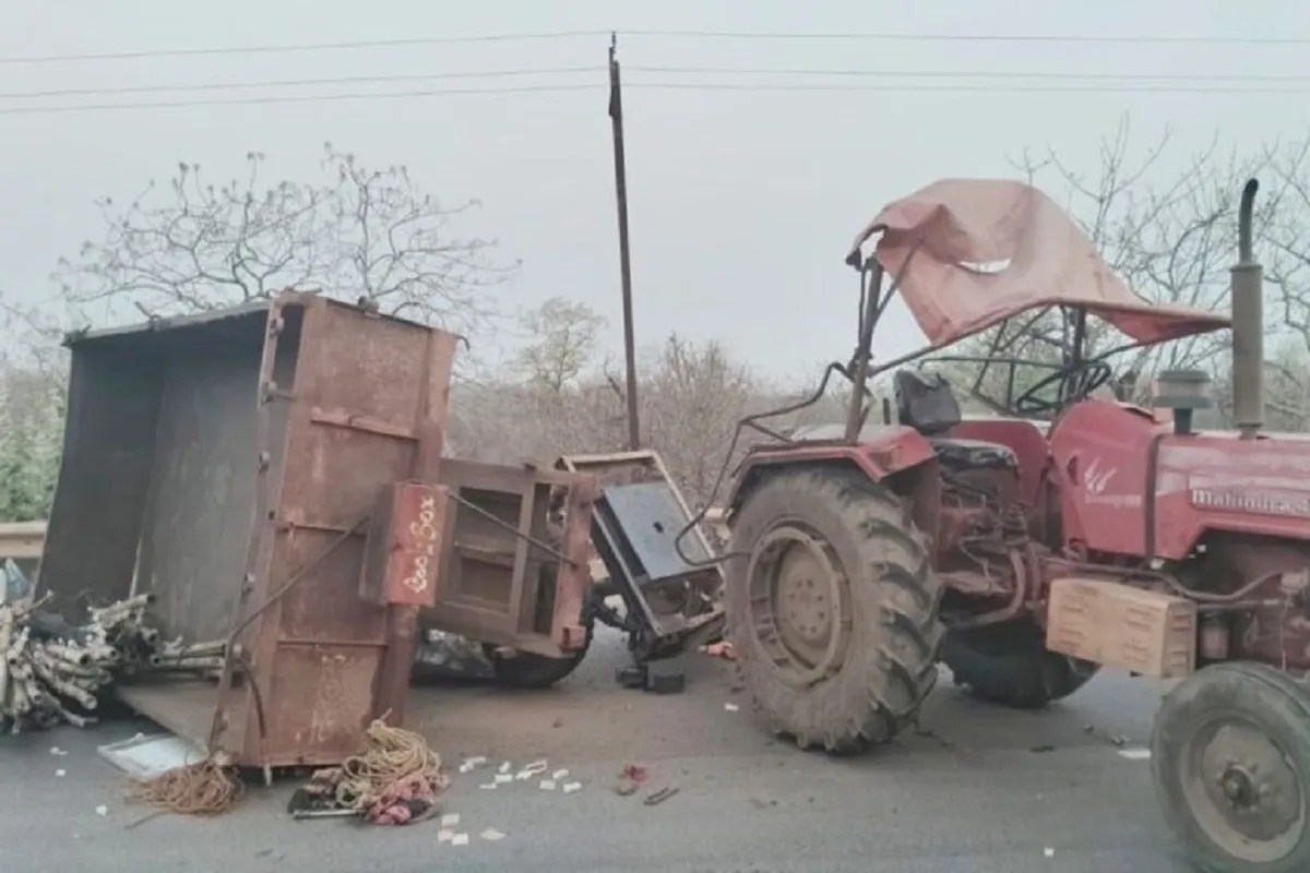 CG Accident: बालोद में दर्दनाक हादसा, वाहन की ठोकर से ट्रैक्टर पलटा दो युवकों की मौत