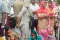 प्रेम विवाह बना हत्या की वजह 9 महीने की गर्भवती पत्नी को लेकर विवाद समझौते के बहाने बुलाकर प्लान्ड मर्डर भाई ने खेत में छिपकर बचाई जान 200 मीटर दूर गड्ढे में मिला शव