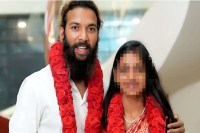 Viral Girl Monalisa Age FIR Registered Against Farman Khan under POCSO in Maheshwar MP news