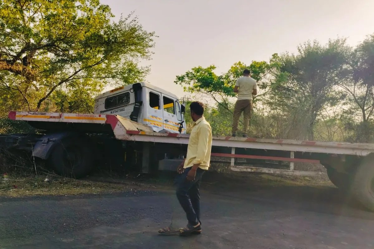 mp news Groom Sets Out to Distribute Wedding Cards Crushed by Trailer En Route in Bina