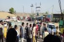 बल्लभ गार्डन ​िस्थत निगम डंपिग यार्ड क्षेत्र में खड़े ट्रैक्टर ट्रॉली व ड्राईवर तथा श्रमिक। 