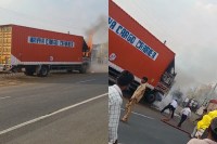 Mail Parcel Container Erupts into Fire on Guna bypaas Driver Jumps Out mp news