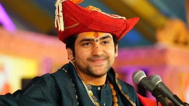 Riteish Deshmukh angry on Dhirendra Shastri