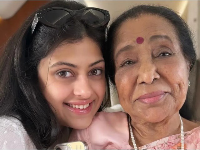 Zanai Bhosle Post Asha Bhsole Death