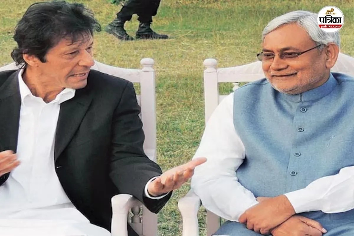 साल 2012 में इमरान खान के साथ नीतीश कुमार