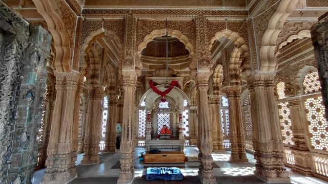 नागौर के बड़ली में नाथी जी की छतरी