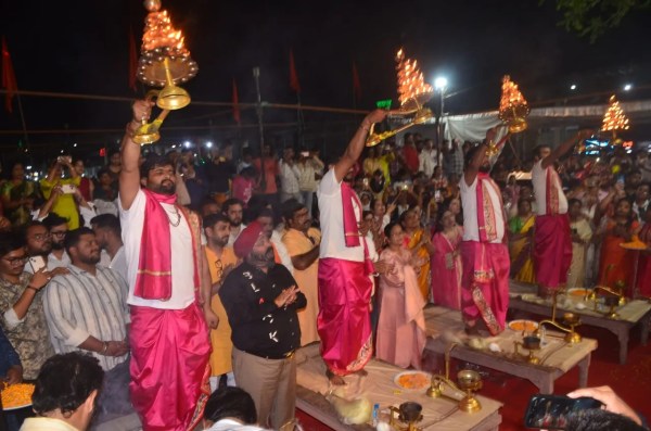 हनुमान जन्मोत्सव पर मिली सौगात! मच्छी तालाब मंदिर में बना नया शेड, श्रद्धालुओं को बड़ी राहत, Photo