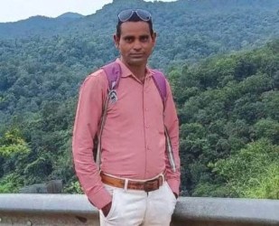 परिजनों ने जताई हत्या की आशंका, पुलिस मान रही खुदकुशी, मर्ग कायम कर शुरू की जांच - झाडिय़ों में मिला बैहर थाना क्षेत्र के मोतीटोला निवासी युवक का शव
