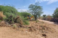 साडोकन में चला प्रशासन का पीला पंजा