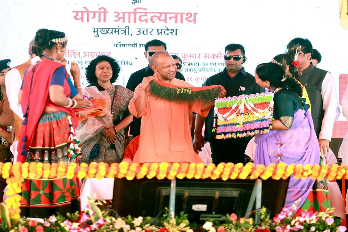 थारू जनजाति और विस्थापित परिवारों को मिला जमीन का मालिकाना हक, 314 परियोजनाओं का लोकार्पण-शिलान्यास (फोटो सोर्स : भाषा WhatsApp News Group)