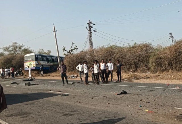 Horrific road accident in Nagaur: 4 people of the same family killed, 8 injured in collision between roadways bus and car