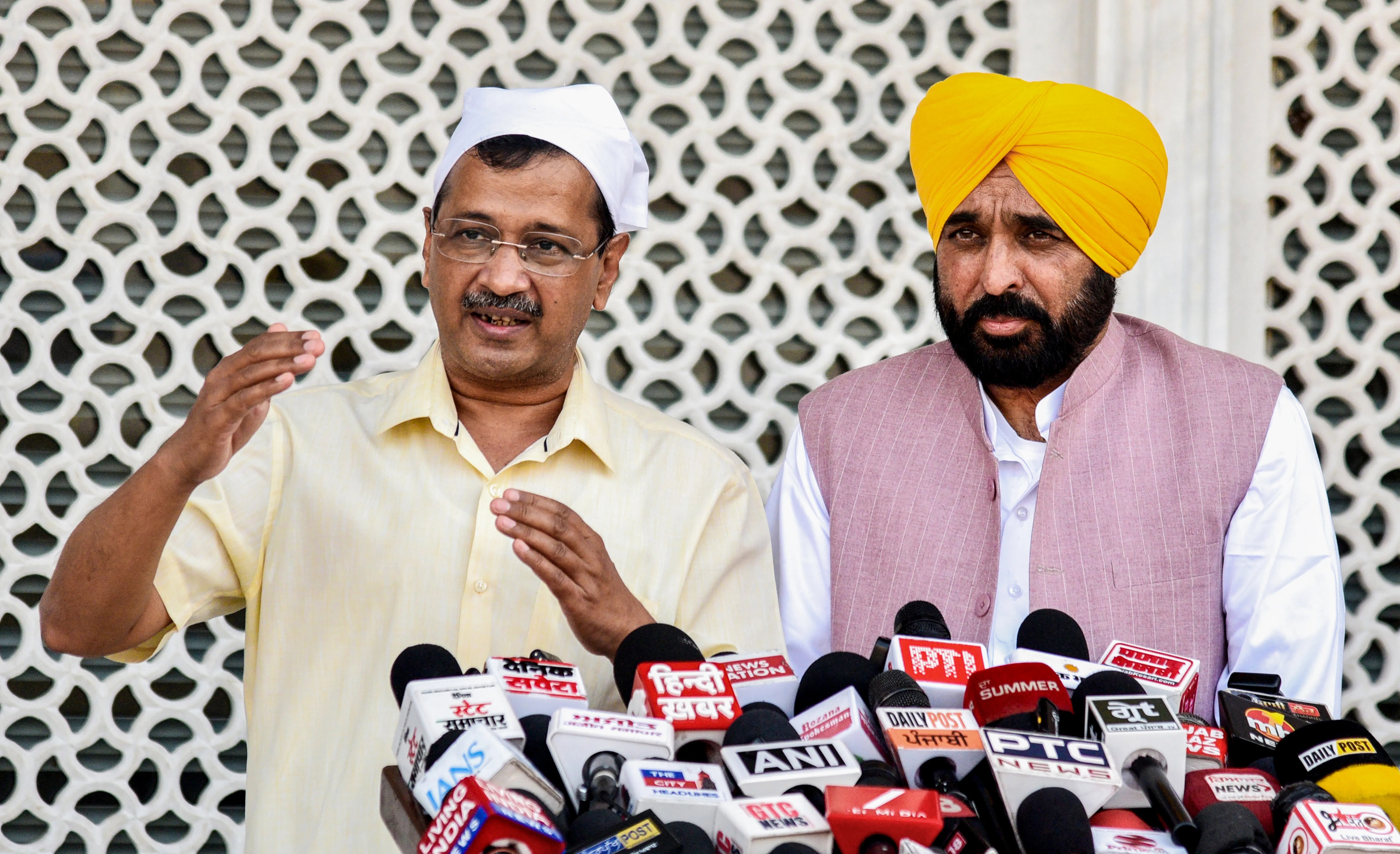 Arvind Kejriwal Bhagwant Mann Bhondsi Jail