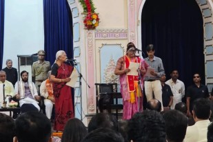 शपथ लेती राज्य मंत्री कृष्णा पासवान फोटो सोर्स