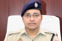 पुलिस अधीक्षक विनीत जायसवाल गोंडा फोटो सोर्स विभाग