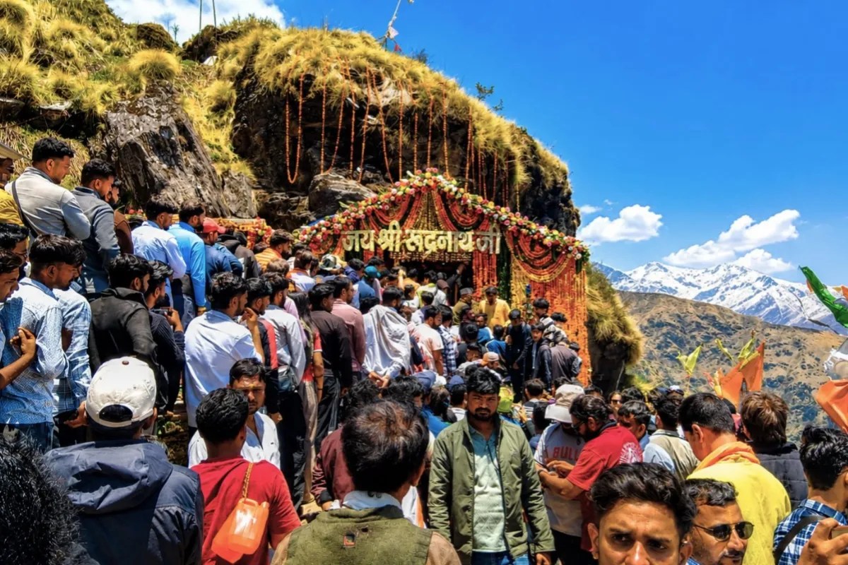 रुद्रनाथ मंदिर फोटो सोर्स चमोली पुलिस x अकाउंट