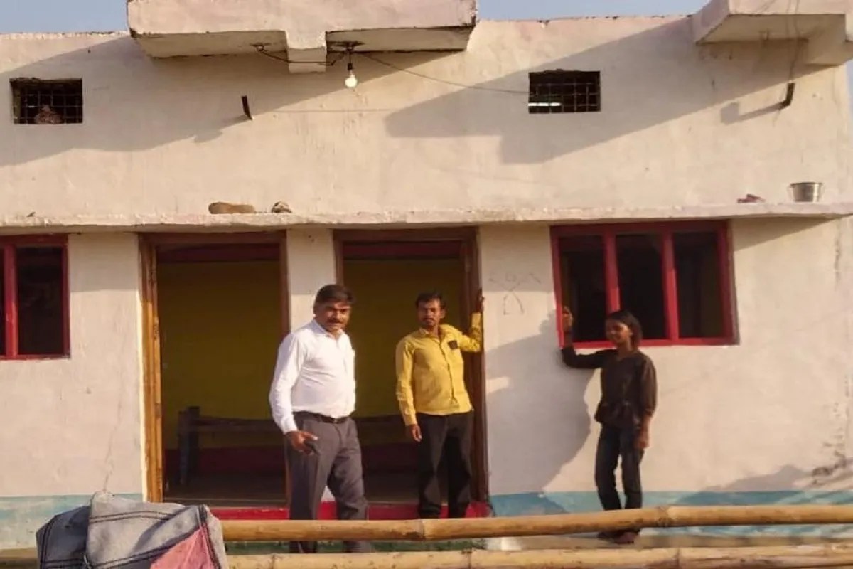 जिले में बारिश का मौसम जैसे-जैसे नजदीक आ रहा है, अधूरे पड़े प्रधानमंत्री आवासों का कार्य पूरा कराने प्रशासन के मैदानी अमले में सक्रियता बढऩे लगी है। जिले में प्रधानमंत्री आवास योजना-ग्रामीण के तहत आवास निर्माण कार्य तो चल रहा है लेकिन 6 विकासखंडों में अब भी 24 हजार से अधिक आवास अधूरे हैं।