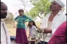 बहरोल में बिस्थापितों को हटाने पहुंचा प्रशासन, ग्रामीणों ने जताया आक्रोश, किया हंगामा