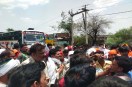 ट्रक हादसे में घायल युवक की मौत; सागर-गढ़ाकोटा मार्ग पर शव रखकर तीन घंटे किया चक्काजाम