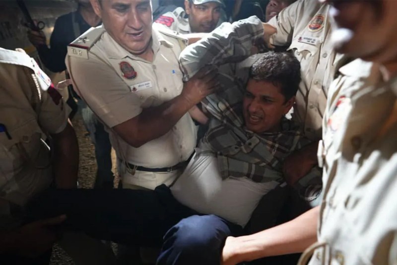 AAP leaders detained