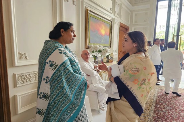 Aparna Yadav Emotional Tehrvi Ceremony 'Pratik Bhaiya Amar Rahe'