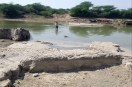 Bundi : जान जोखिम में डालकर पार कर रहे नदी