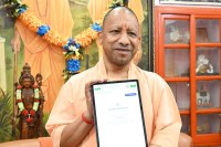 CM योगी ने खुद भरी डिजिटल जनगणना की डिटेल