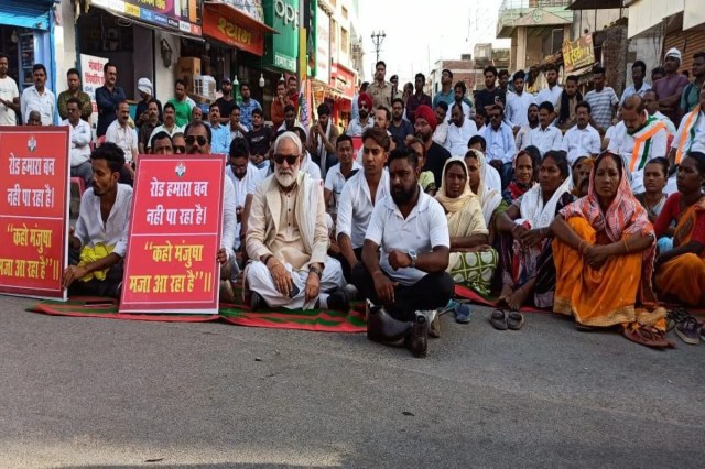 Ambikapur roads, Road politics