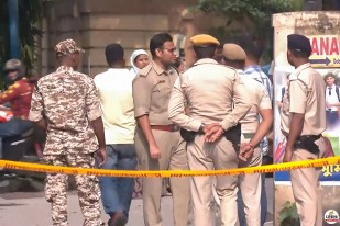 delhi boy shot at his head