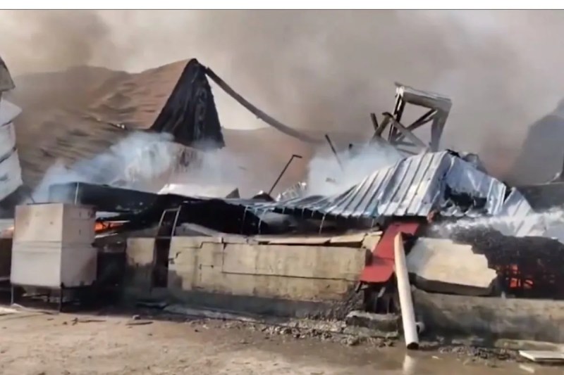 Delhi banquet hall fire