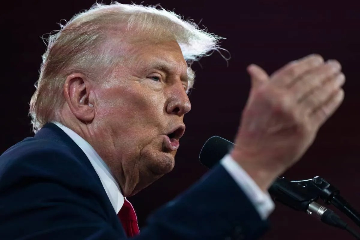 Donald Trump andd Green Card