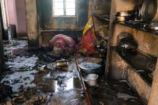 big gas leak accident in fatehpur up 9 people injured in blast