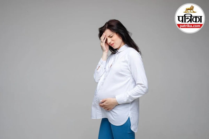 Headache during pregnancy causes in Hindi Pregnancy and rare pituitary disease