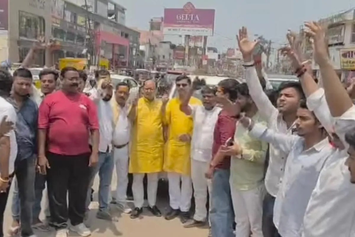 BJP protests against SP