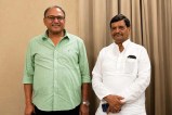 illegal extortion from overloaded trucks exposed case filed against samajwadi party leader pictur with shivpal yadav