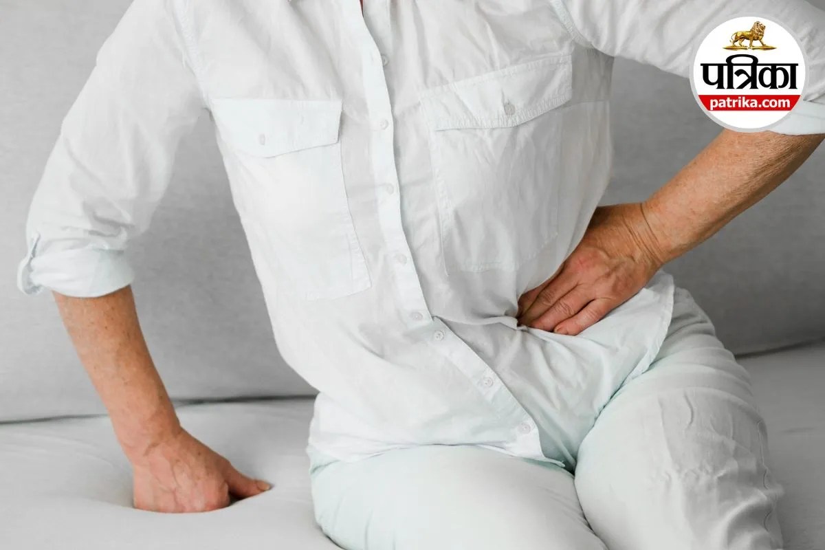 Silent Dehydration, Kidney Stone Symptoms in Hindi, How much water to drink in summer,