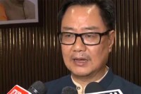 Kiren Rijiju addressing media on Haj fare hike, explaining government intervention to reduce airfare increase for Indian pilgrims amid West Asia tensions.