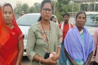 Misbehave with MLA sister, Naib Tehsildar beaten