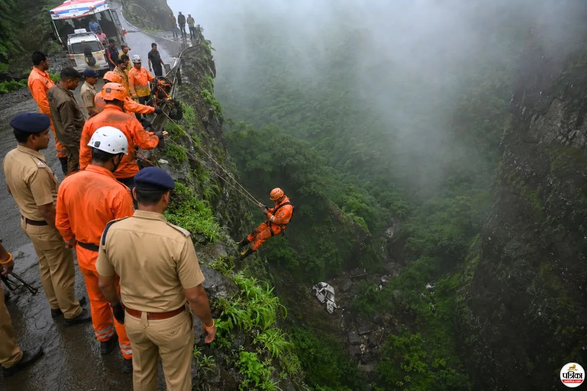 Maharashtra Ambenali ghat accident