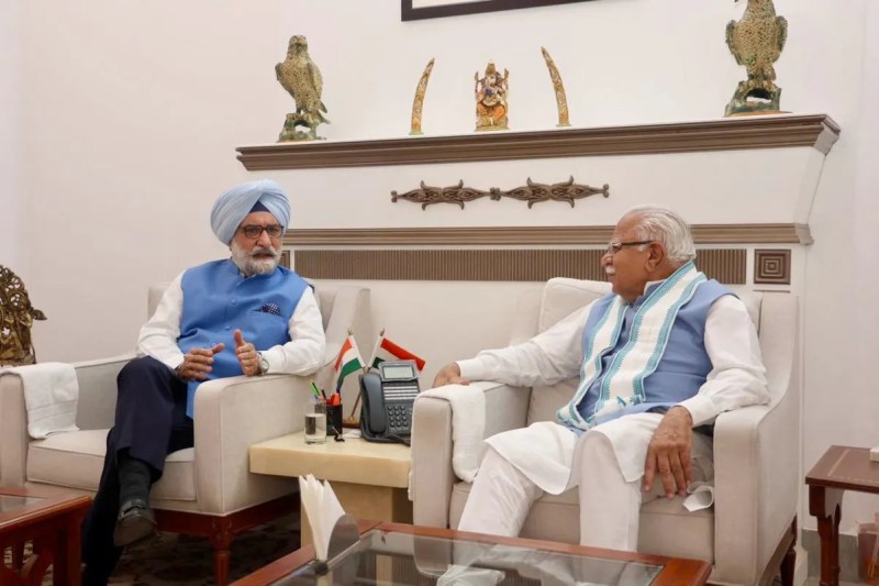 Delhi LG with Manohar Lal