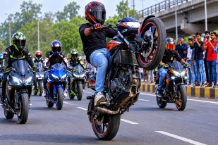Road Safety, Ganga Barrage, Bike Stunt