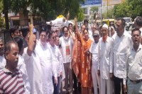 Protest against paper leak